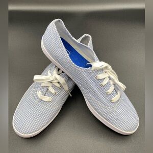 Keds classic low-top, lace-up sneaker size 8.5
